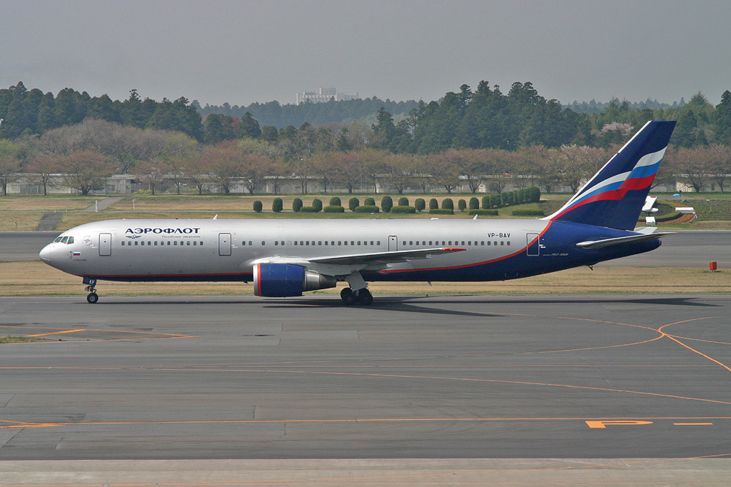 VP-BAV (cn 30107) Boeing 767-36NER
