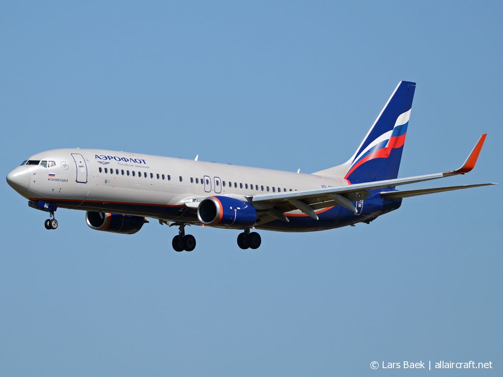 VP-BKE (41240) 2017 Boeing 737-8LJ(WL)