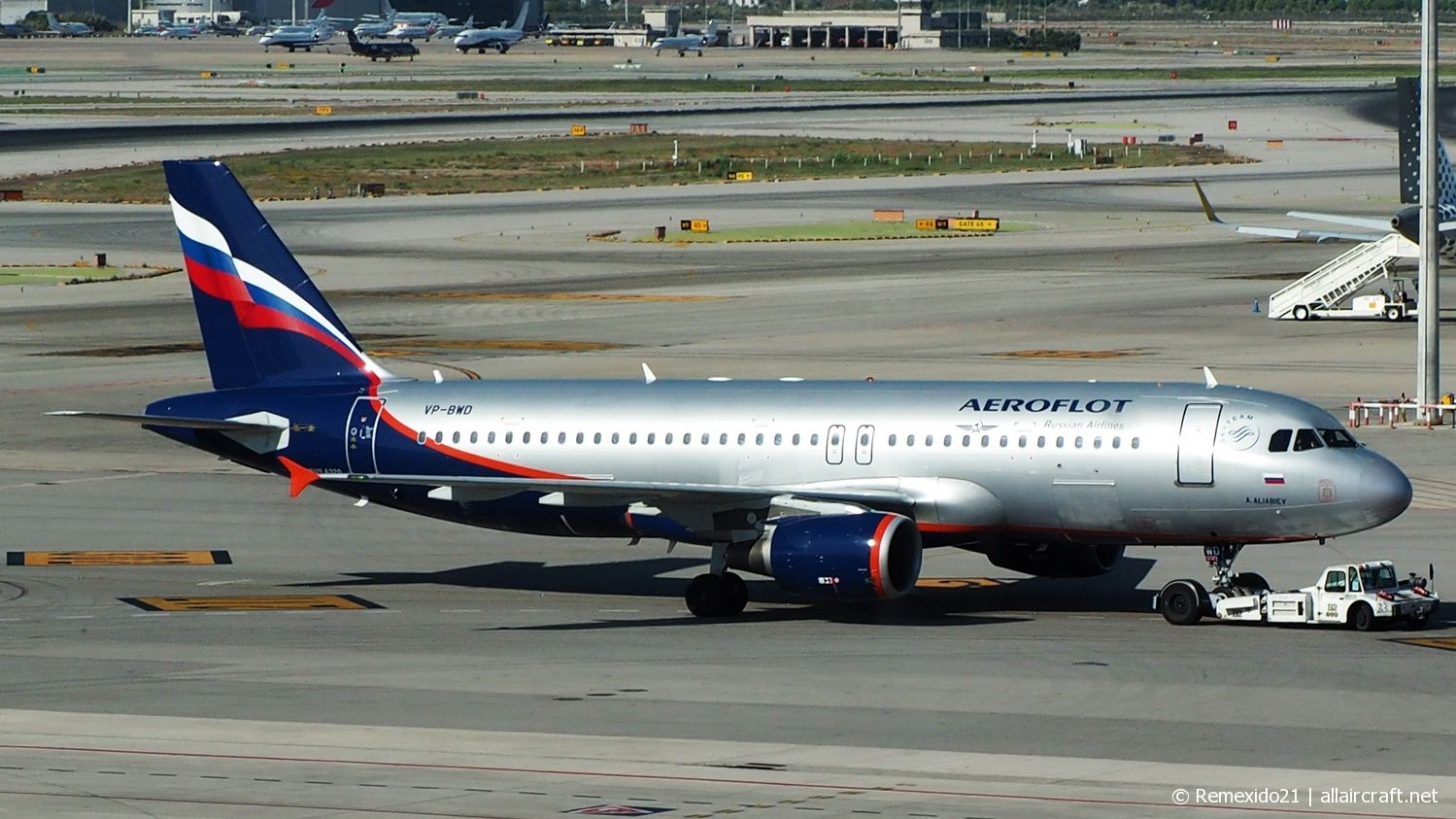 VP-BWD (cn 2116) Airbus A320-214
