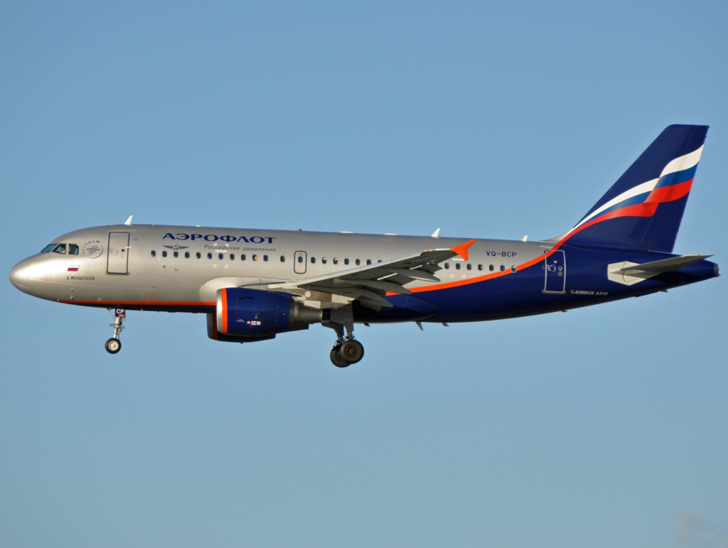 VQ-BCP (3998) 2009 Airbus A319-111