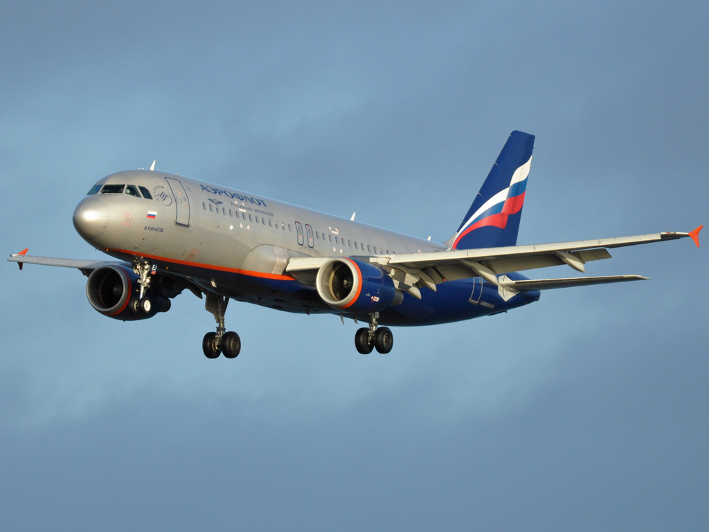 VQ-BEJ, (cn 4160), Airbus A320-214