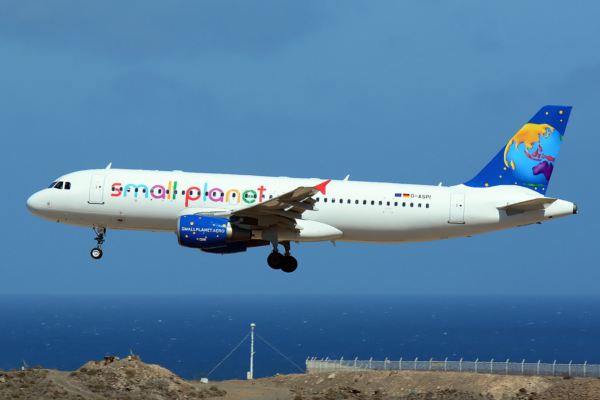 D-ASPI (1054) 1999 Airbus A320-214