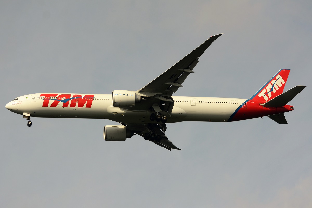 PT-MUE (38886) 2012 Boeing 777-32WER