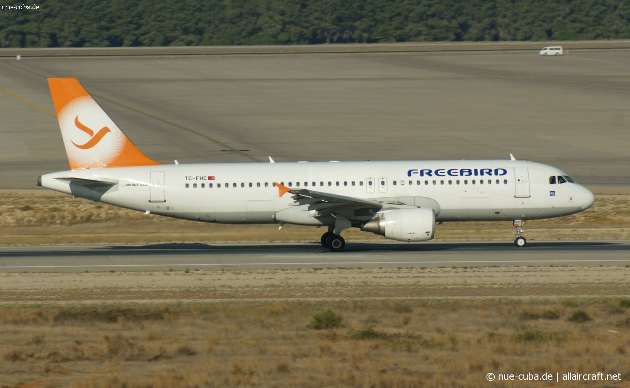 TC-FHC (003852) Airbus A320-214