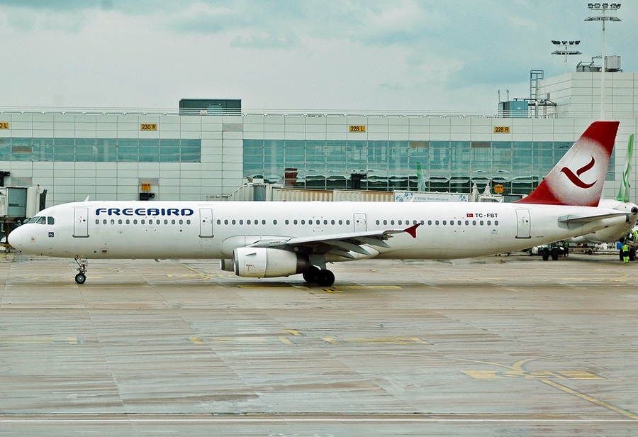 TC-FBT (000855) Airbus A321-131