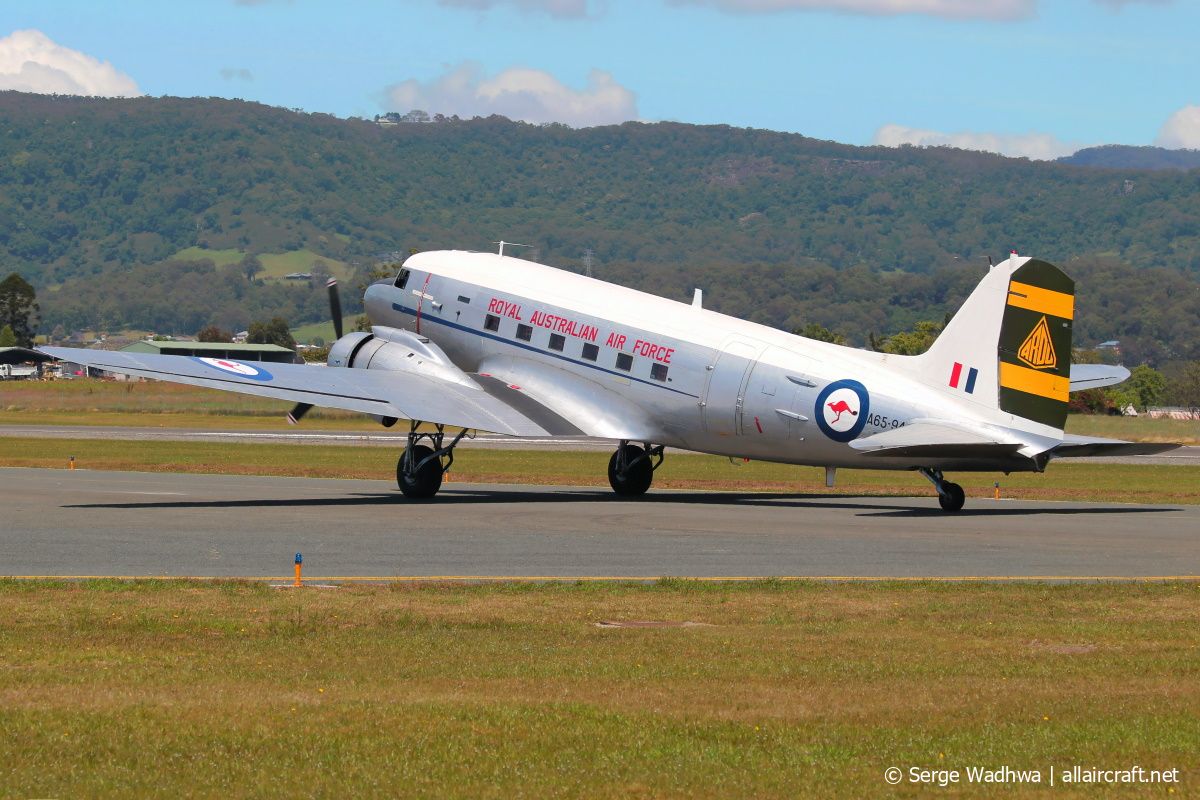 VH-EAF · Douglas C-47B Skytrain · (WOL / YWOL)