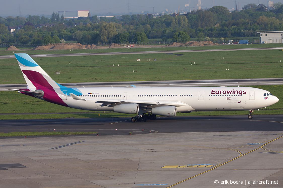 OO-SCW (335) 2000 Airbus A340-313