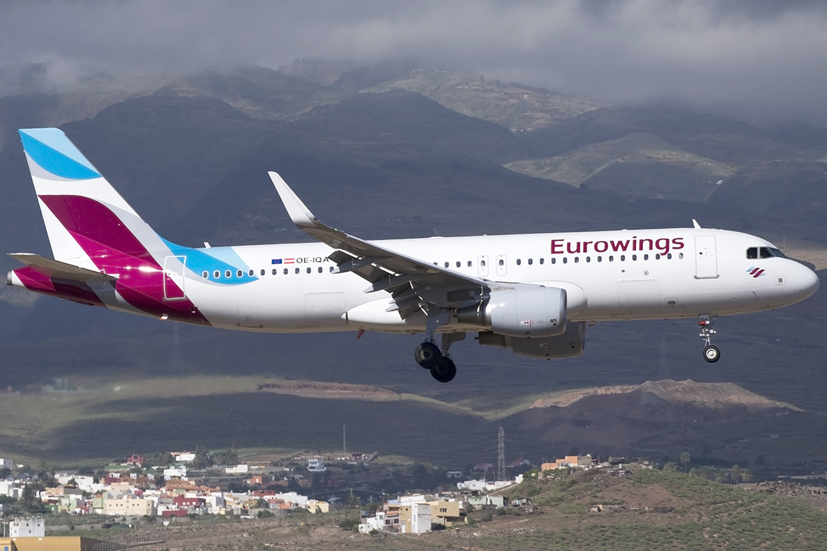 OE-IQA (6992) 2016 Airbus A320-214