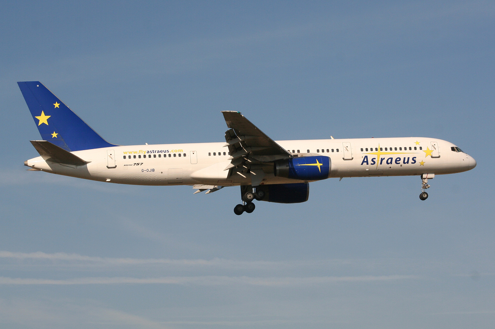 G-OJIB (cn 24292) Boeing 757-23A