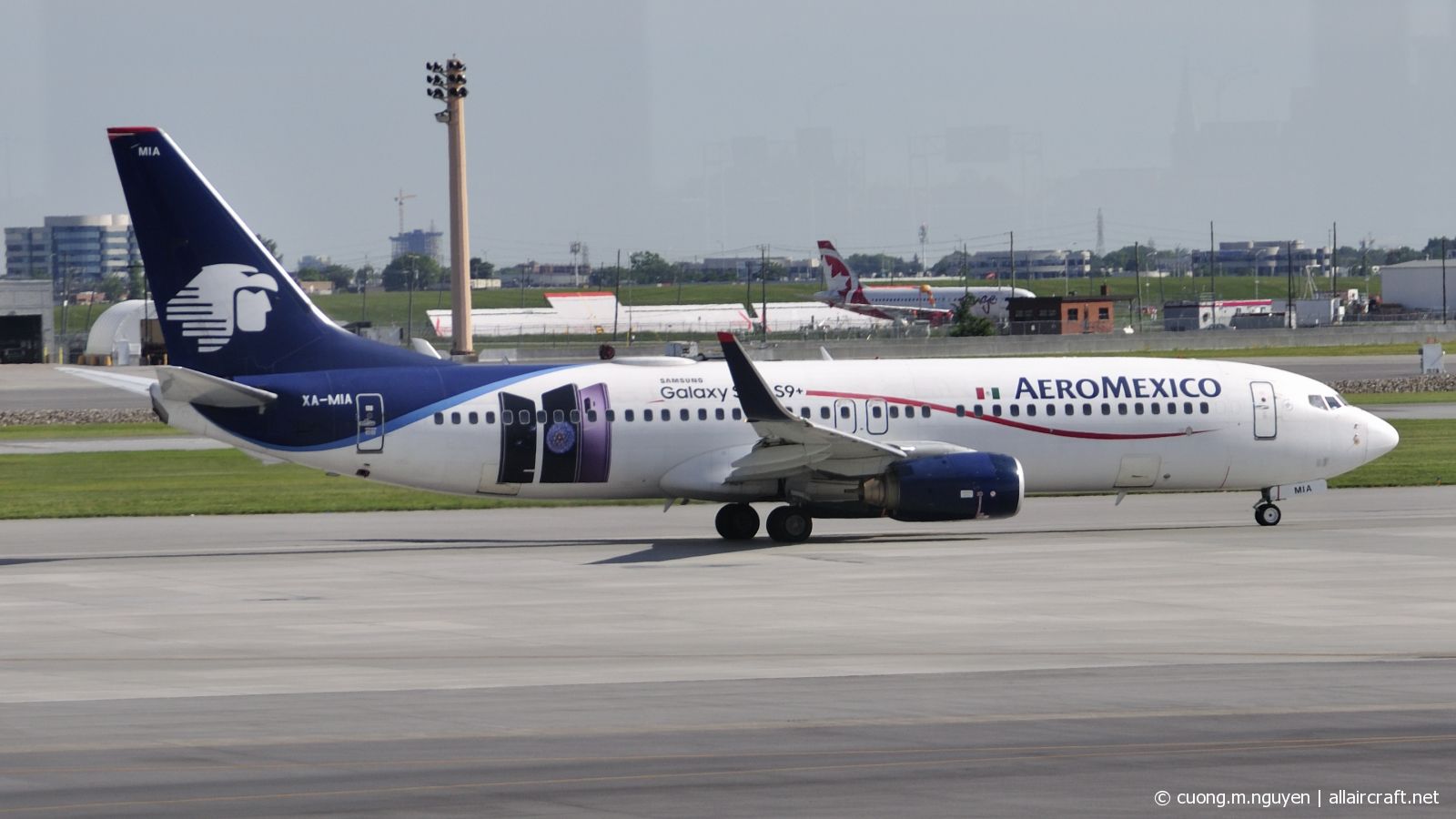 XA-MIA (cn 35119) Boeing 737-852