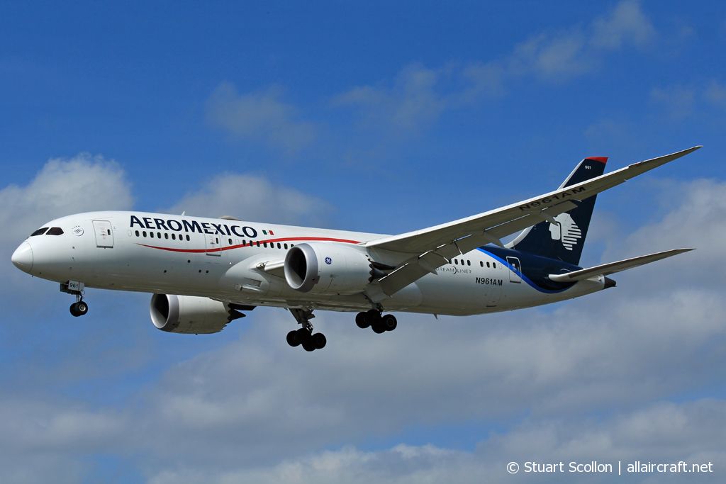 N961AM (cn 35306) Boeing 787-8