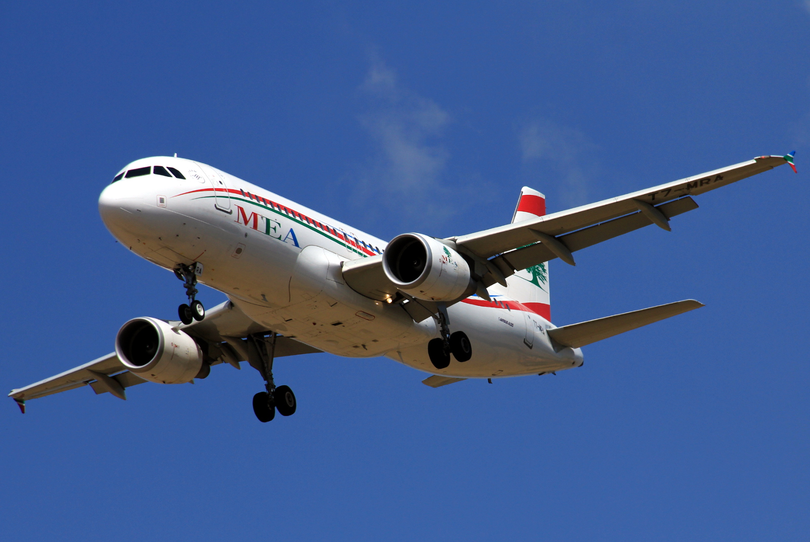 T7-MRA (5162) 2012 Airbus A320-214