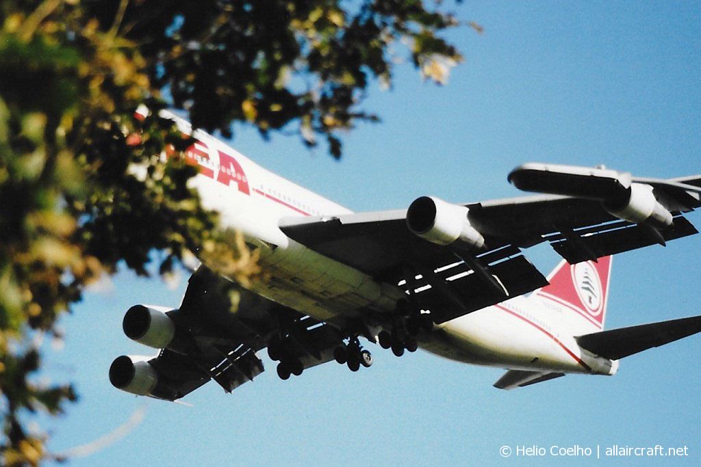 N202AE (21097) 1975 Boeing 747-2B4BM