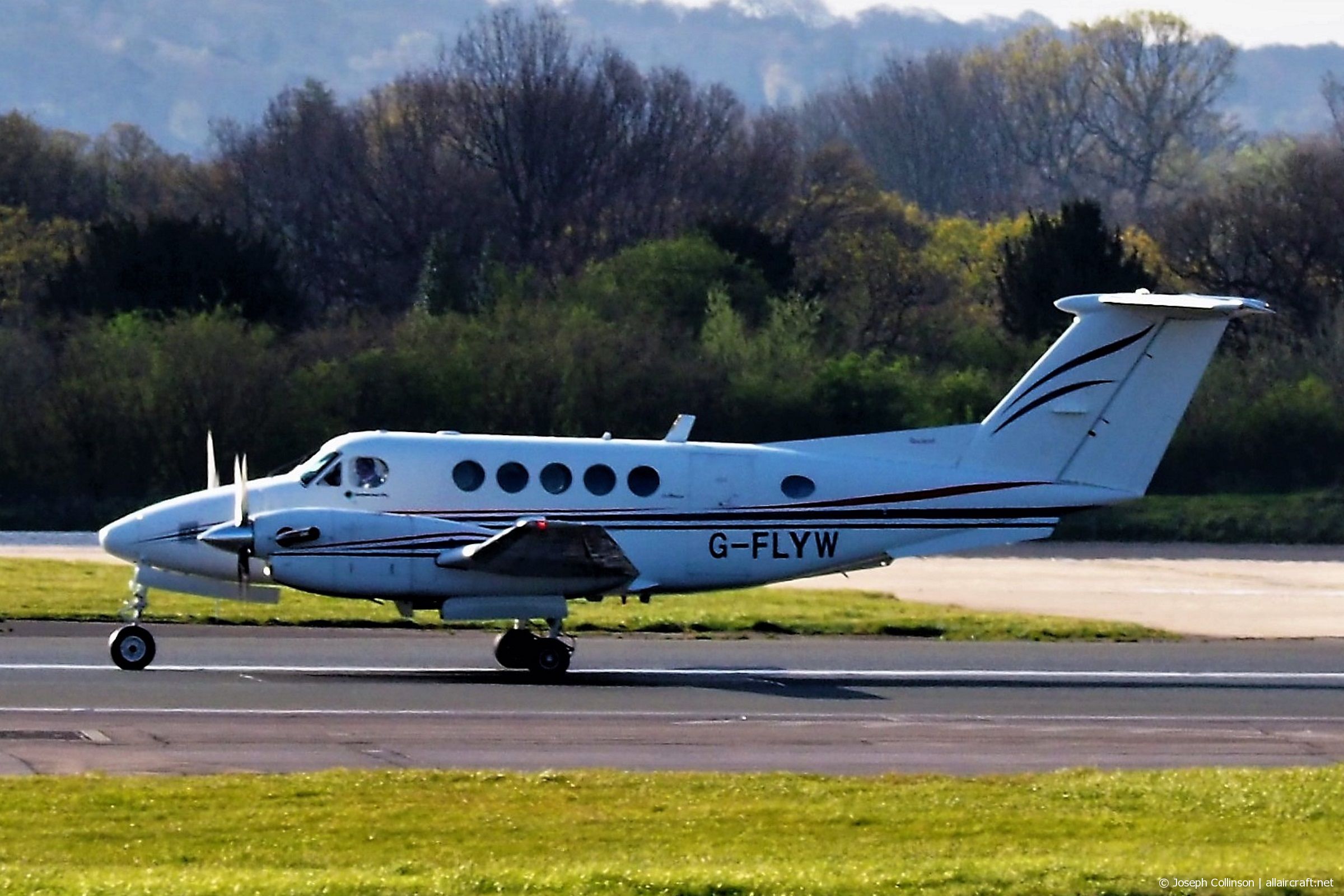 G-FLYW (BB-209) 1977 Beechcraft 200 Super King Air