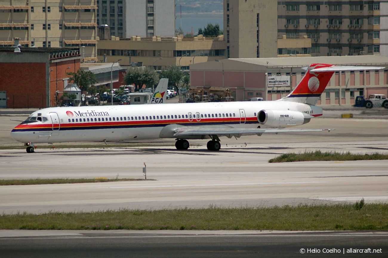 I-SMEV (49669) 1988 McDonnell Douglas MD-82