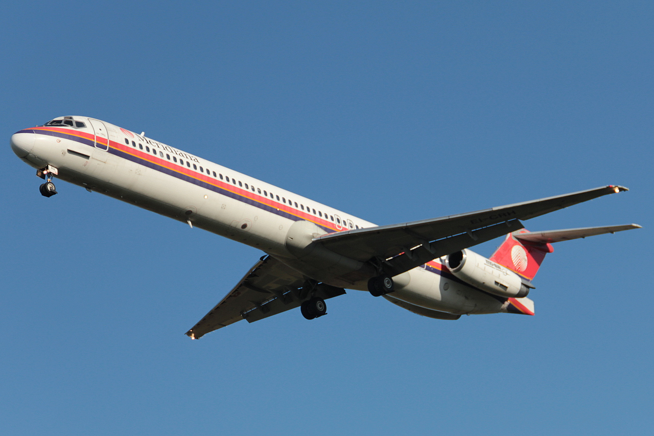 EI-CRH (49935) 1990 McDonnell Douglas MD-83