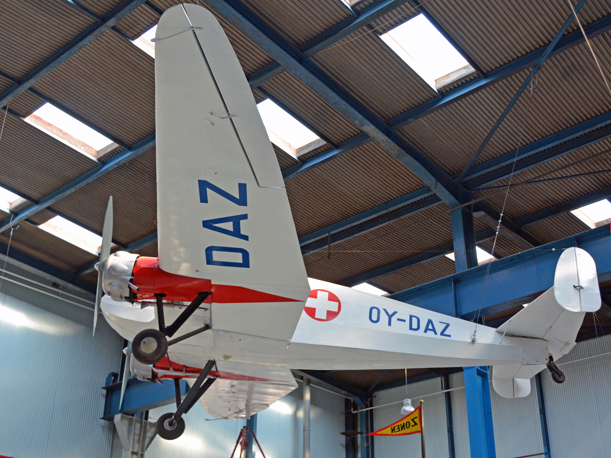 OY-DAZ (95) 1937 General Aircraft ST-25 Monospar Universal