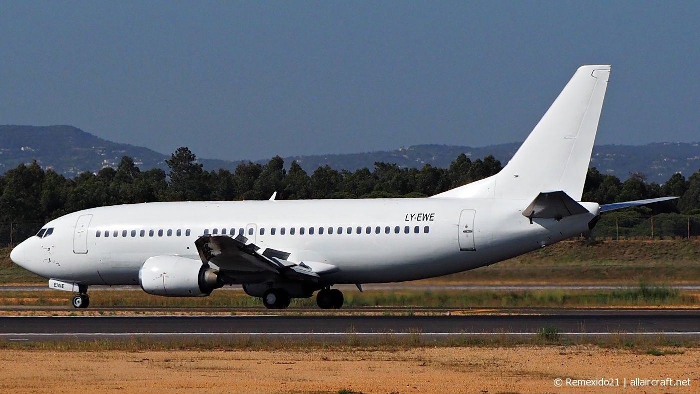 LY-EWE (28873) 1997 Boeing 737-33R