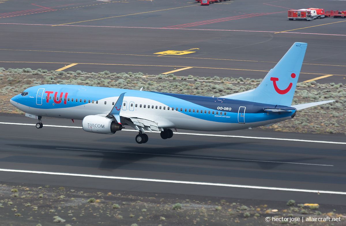 OO-SRO (32669) 2006 Boeing 737-86N(WL)