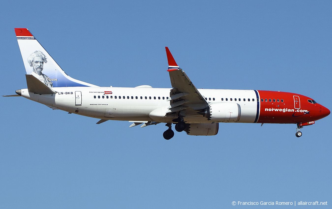 LN-BKB (42833) 2018 Boeing 737-8 MAX
