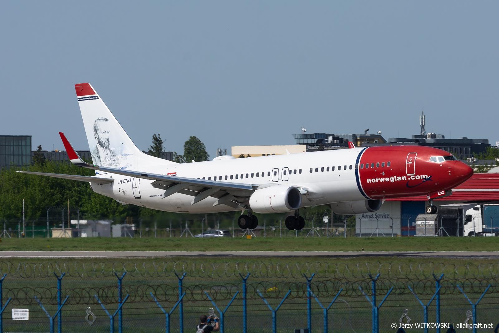 LN-ENQ (42092) 2017 Boeing 737-8JP(WL)