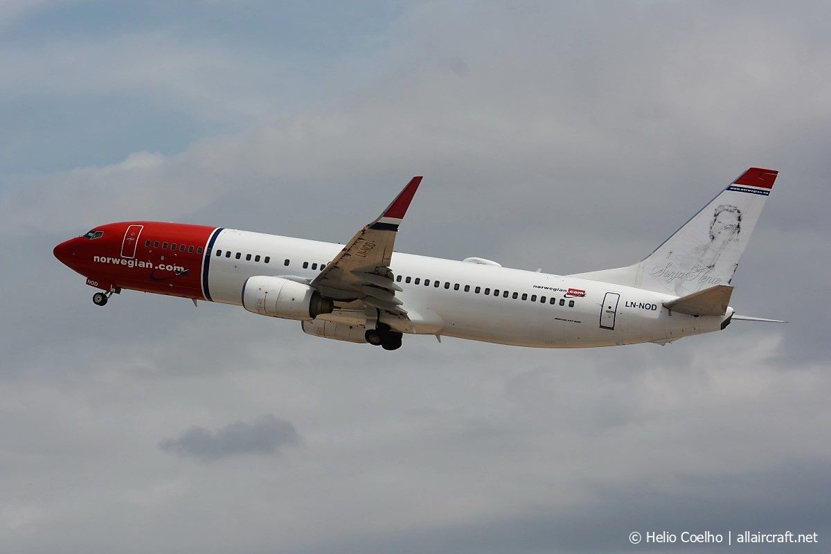 LN-NOD (35280) 2008 Boeing 737-8Q8(WL)