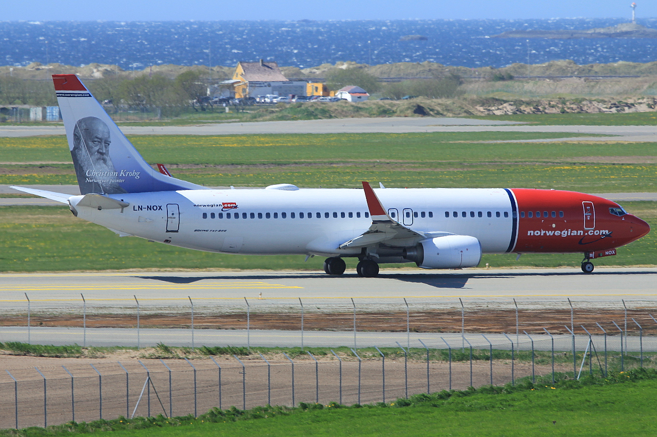 LN-NOX (37818) 2010 Boeing 737-8JP WL