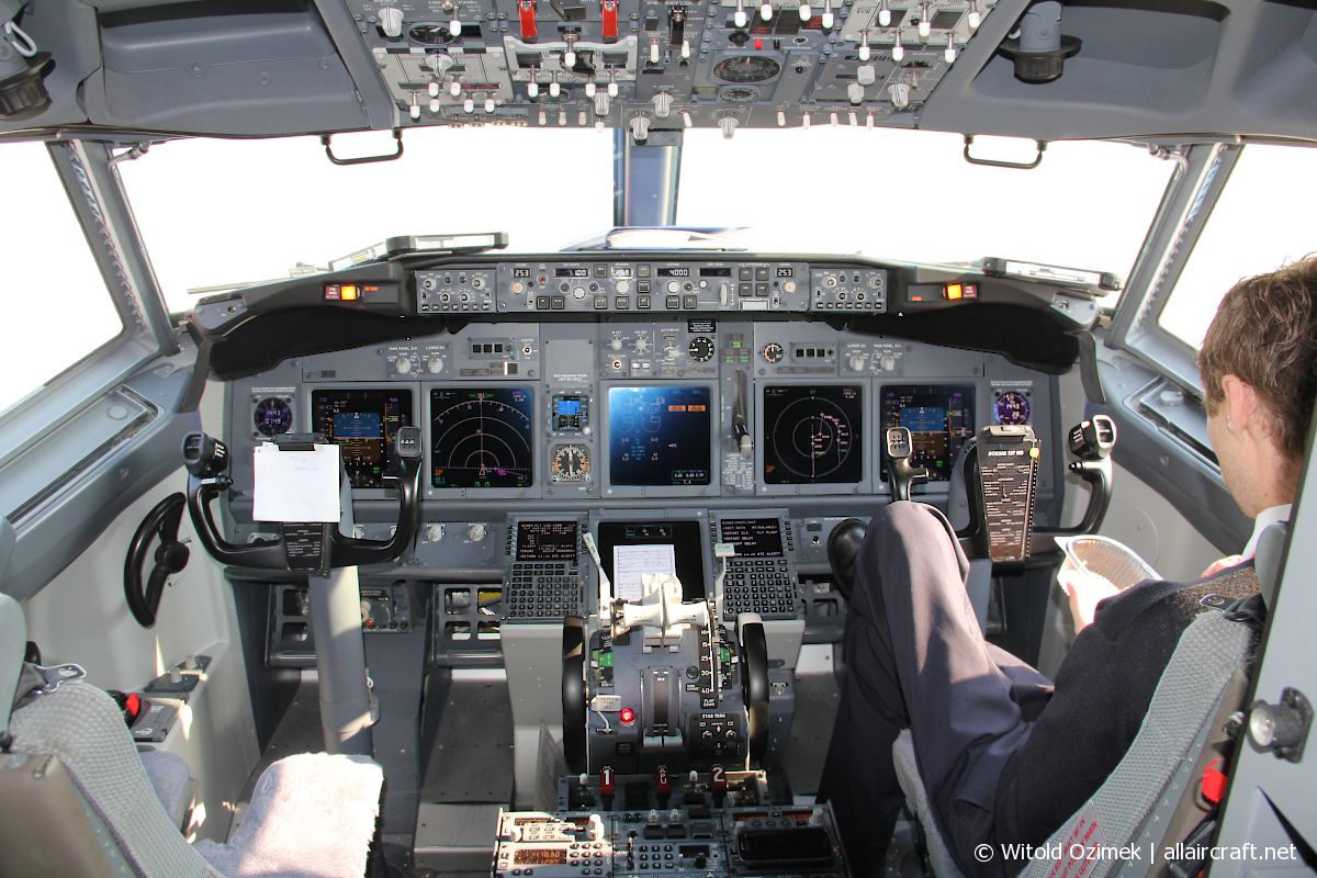 LN-NGW (39032) 2014 Boeing 737-8JP WL