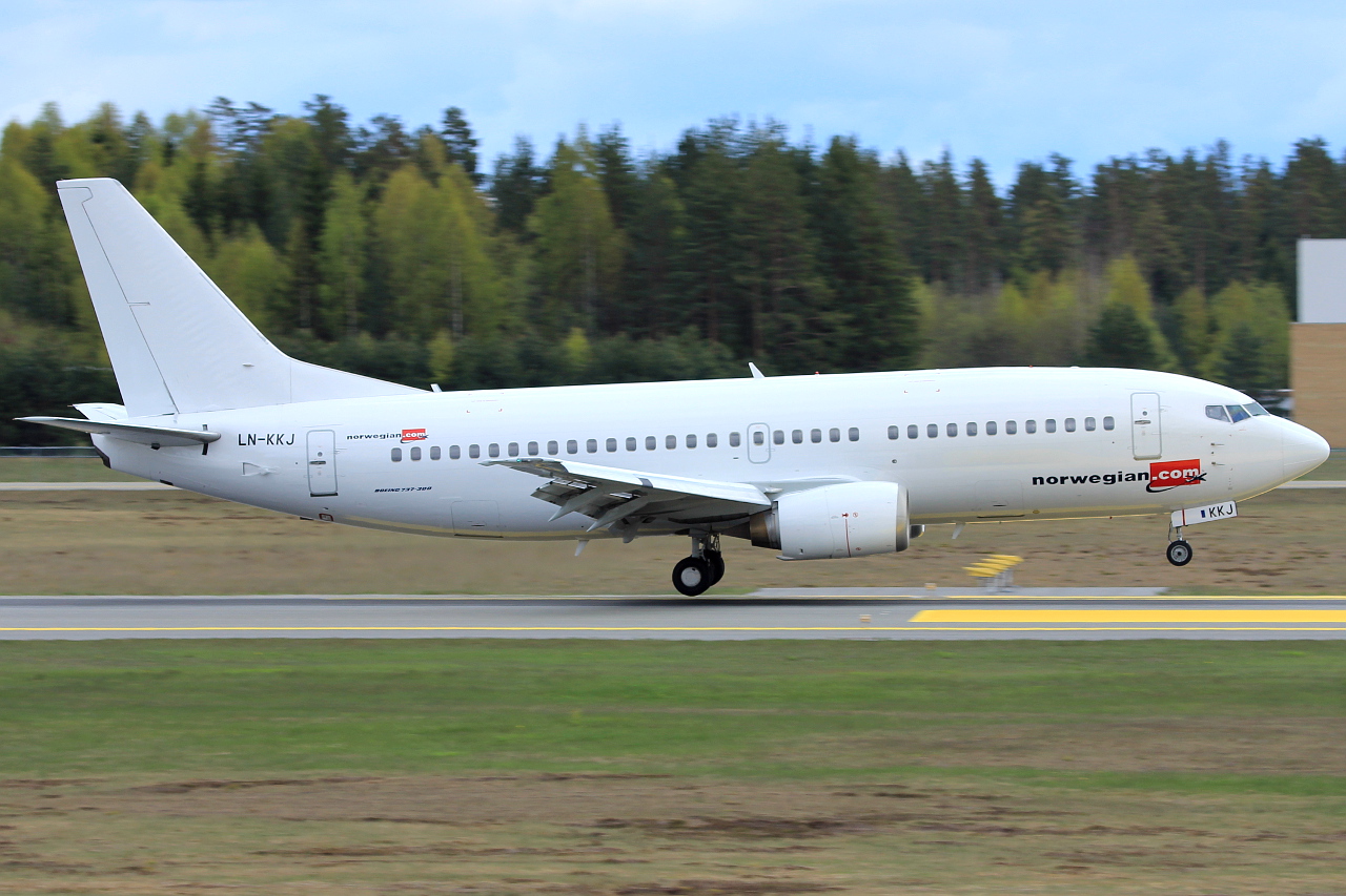 LN-KKJ (28564) 1997 Boeing 737-36N