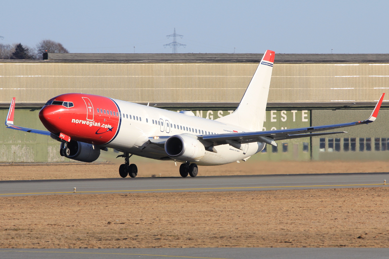 LN-DYX (39011) 2012 Boeing 737-8JP WL