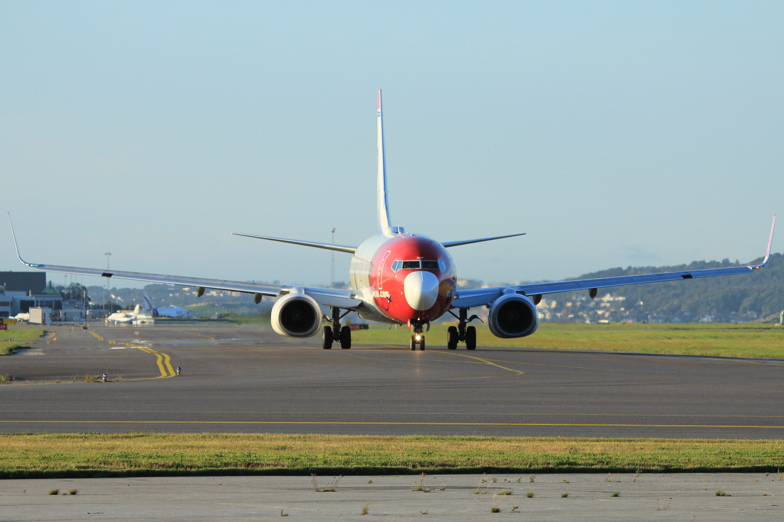 LN-NOP (32655) 2005 Boeing 737-86N WL