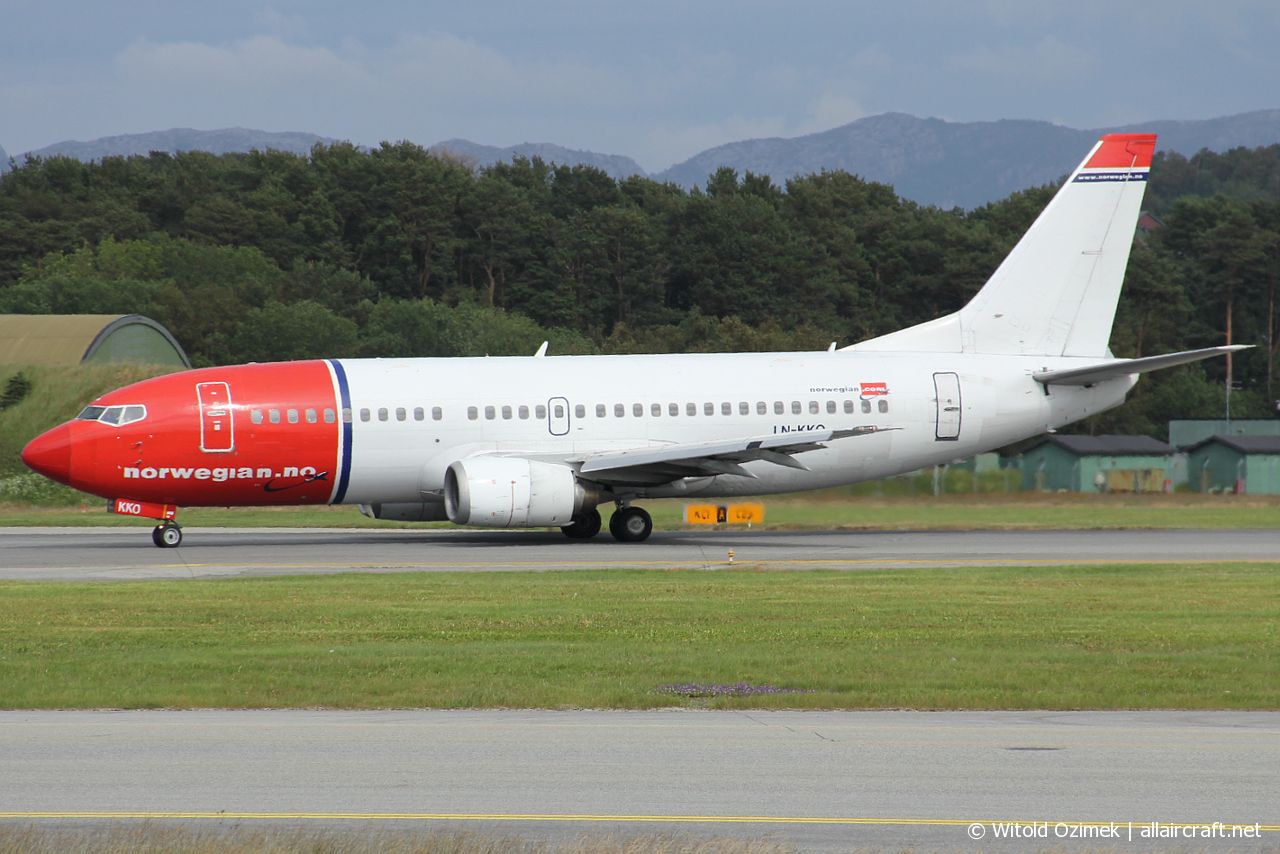 LN-KKO (24909) 1991 Boeing 737-3Y0