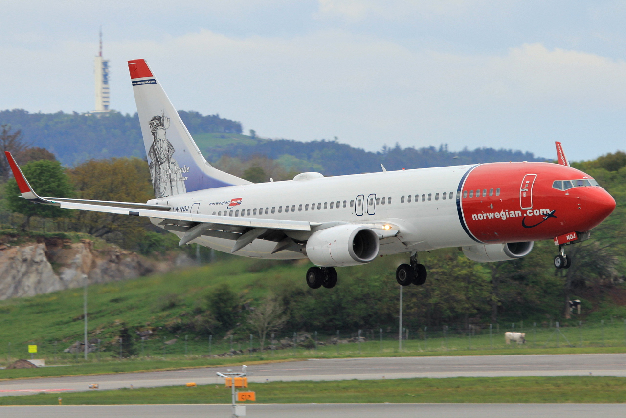 LN-NOJ (37884) 2010 Boeing 737-86N WL