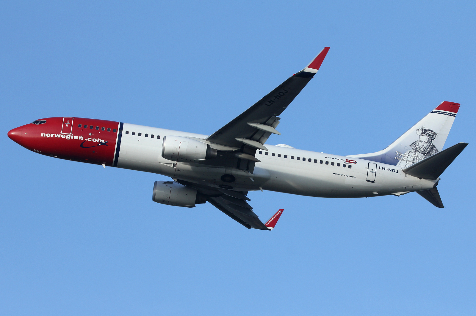 LN-NOJ (37884) 2010 Boeing 737-86N WL