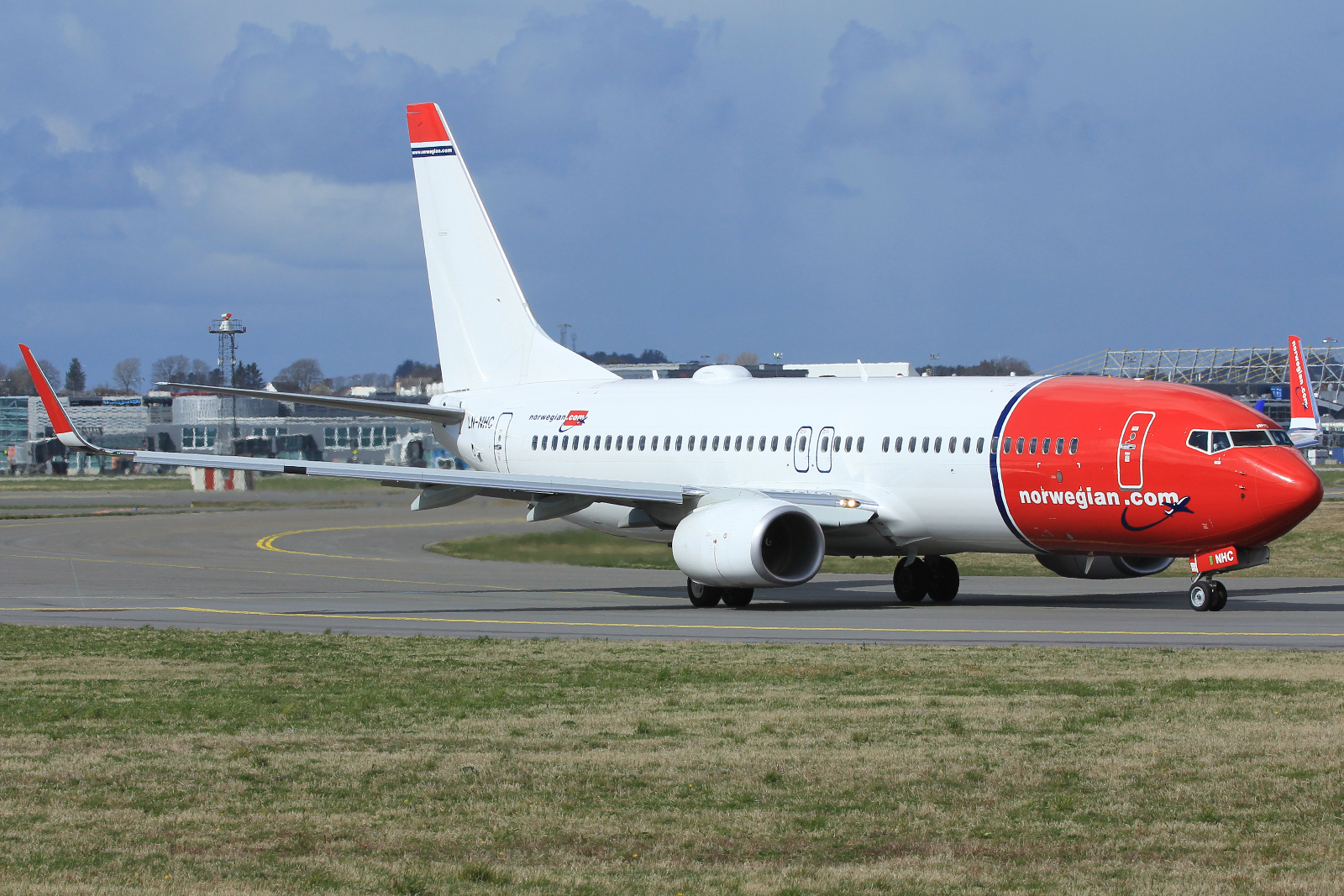 LN-NHC (41128) 2015 Boeing 737-8JP WL
