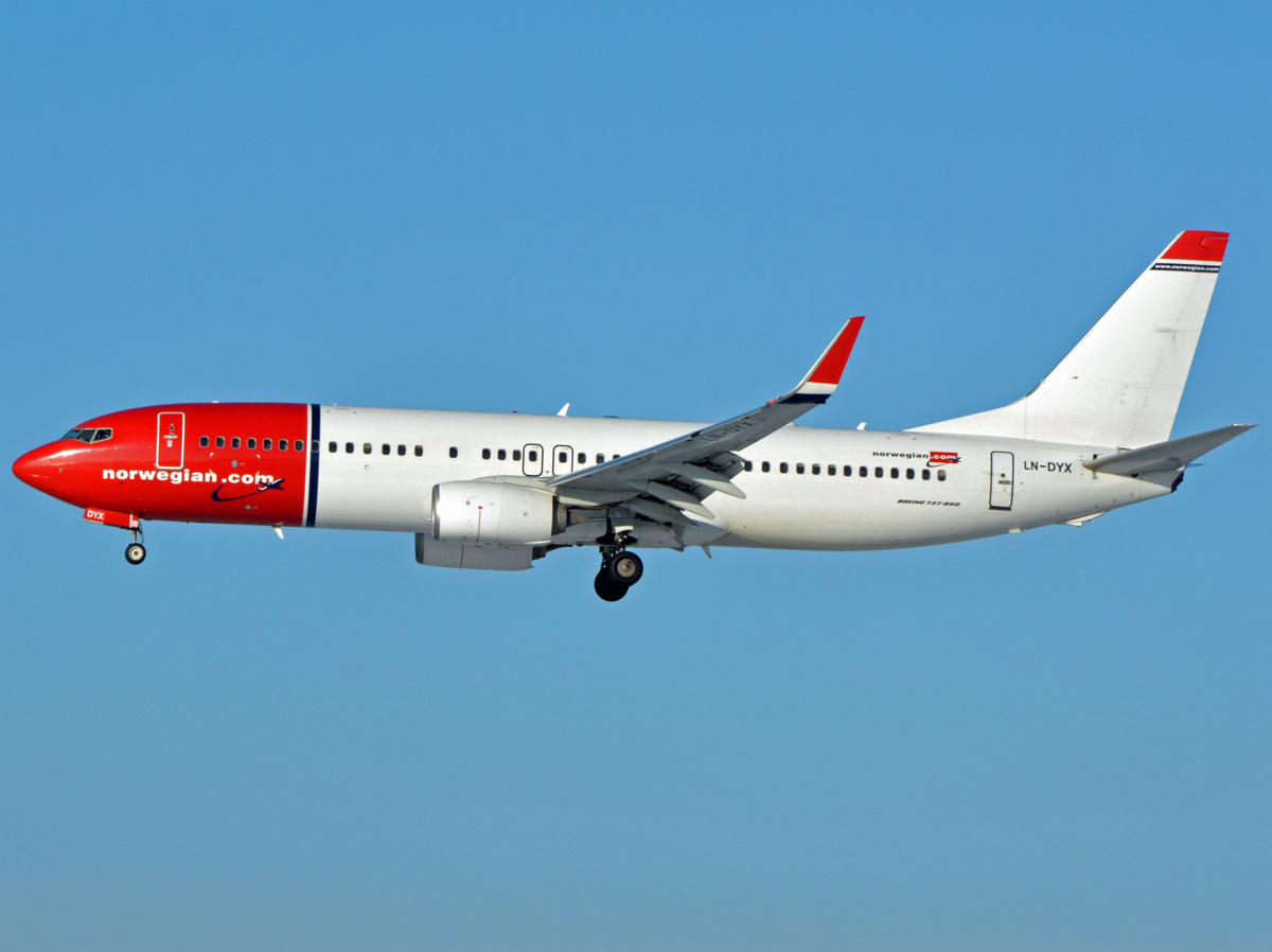 LN-DYX (39011) 2012 Boeing 737-8JP WL