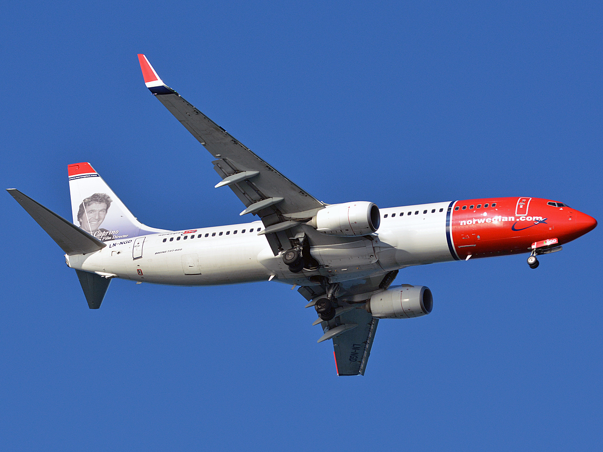 LN-NGD (39049) 2012 Boeing 737-8JP WL