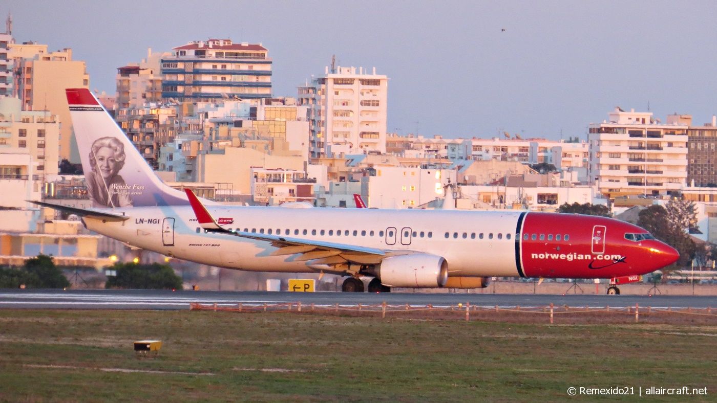 LN-NGI (39020) 2013 Boeing 737-8JP WL