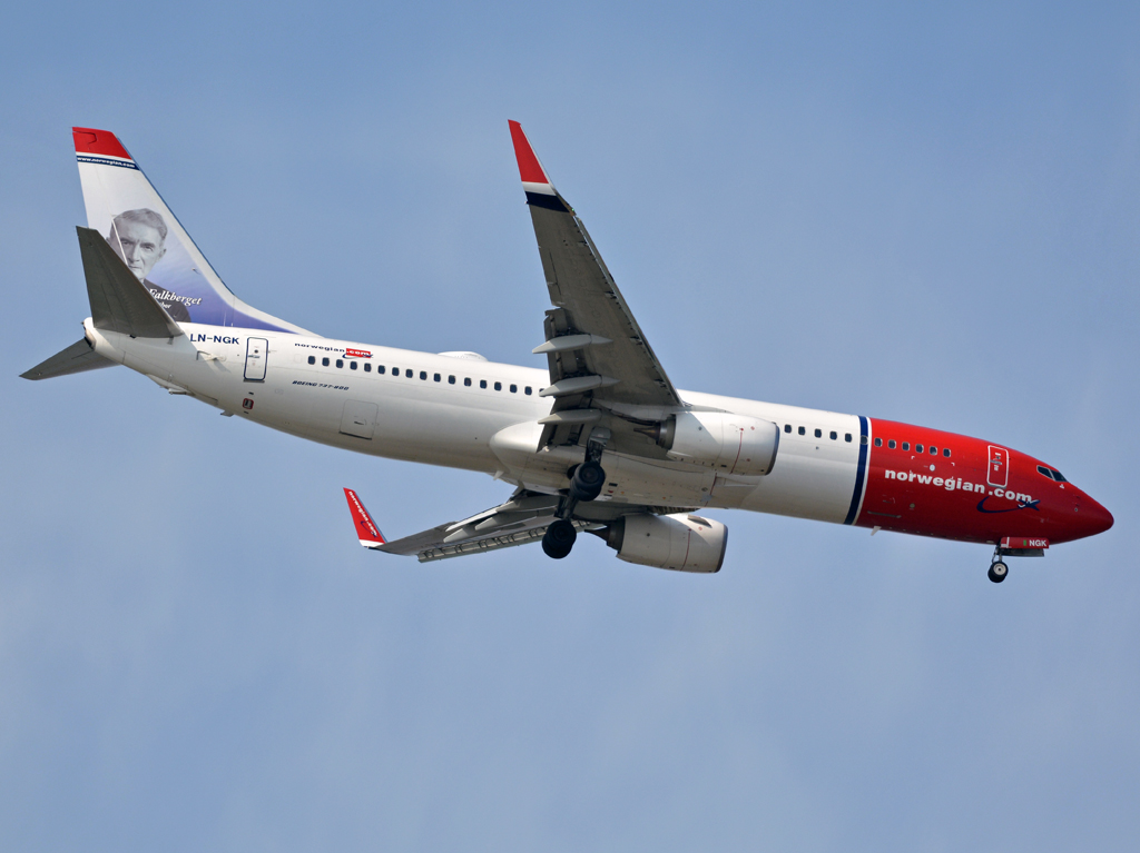 LN-NGK (39022) 2013 Boeing 737-8JP WL