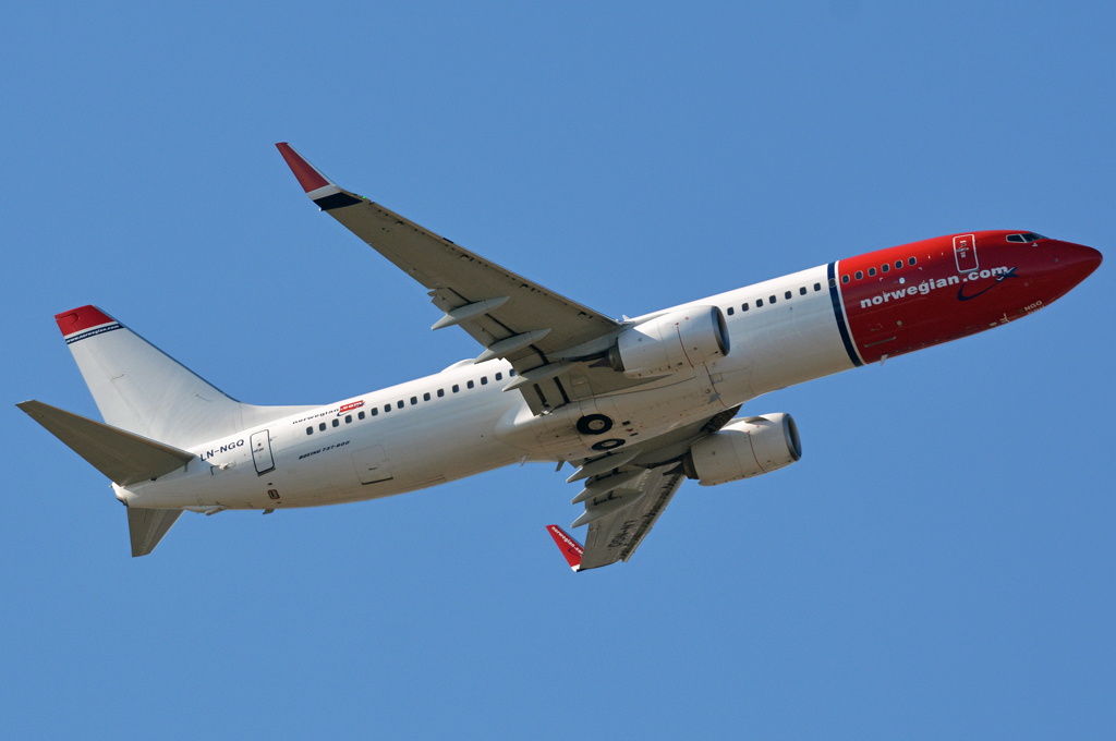 LN-NGQ (39027) 2013 Boeing 737-8JP WL