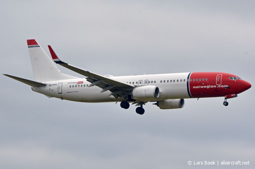 SE-RPU (42078) 2015 Boeing 737-8JP WL