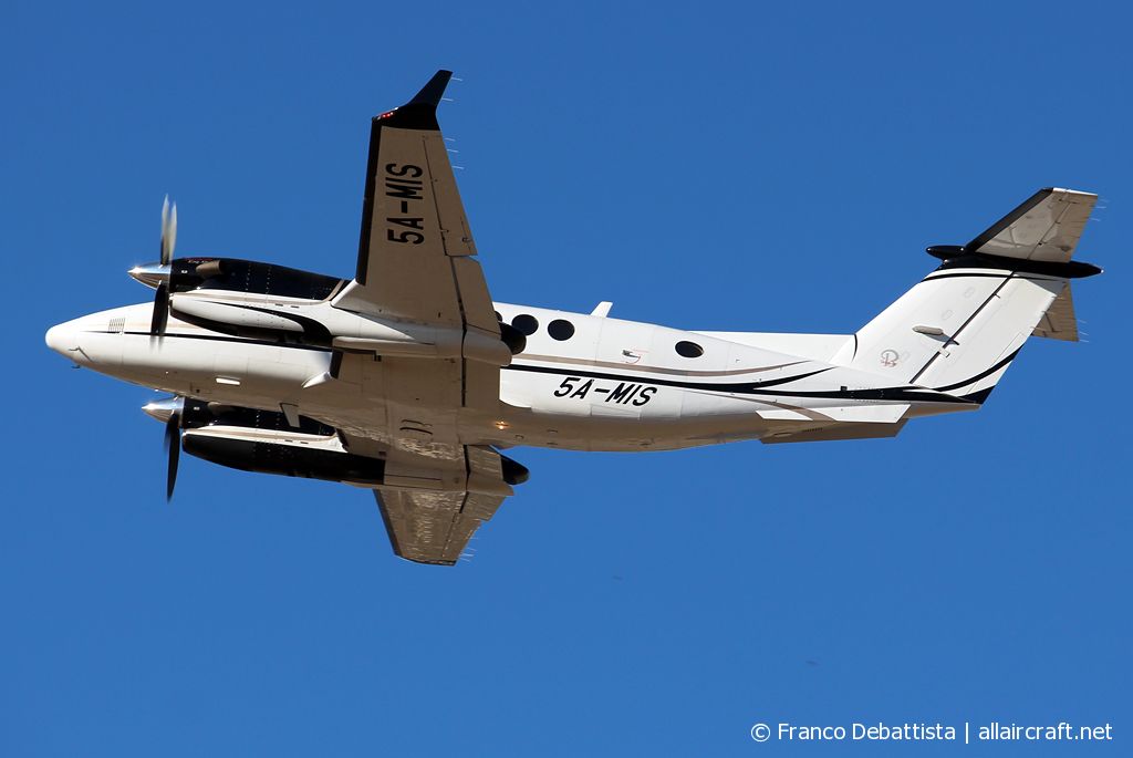 5A-MIS (FL-502) 2006 Beechcraft B300