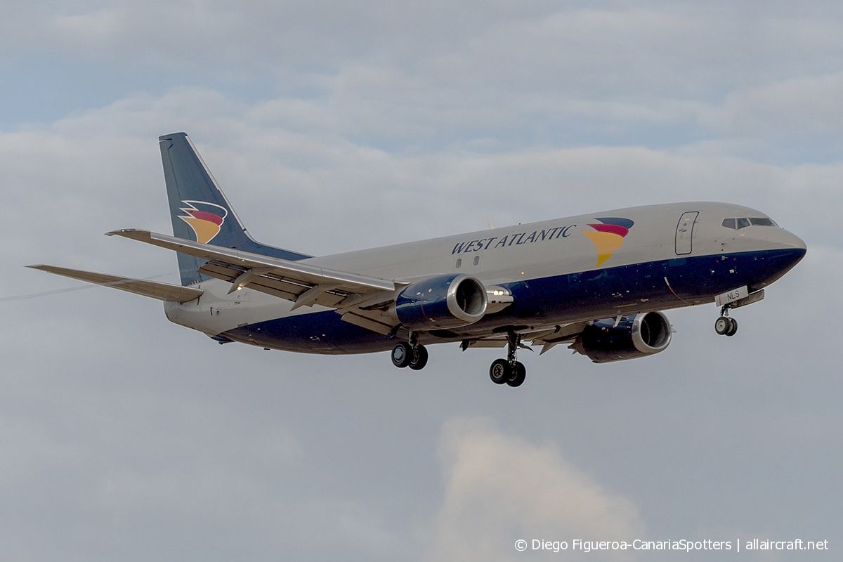 EC-NLS (25856) 1993 Boeing 737-436(SF)