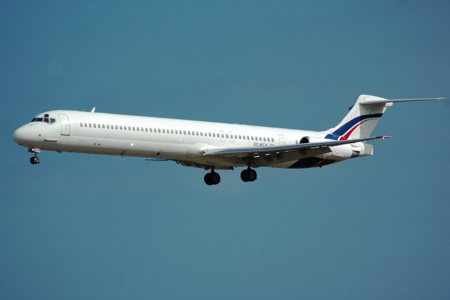 EC-KCX (49619) 1988 McDonnell Douglas MD-83