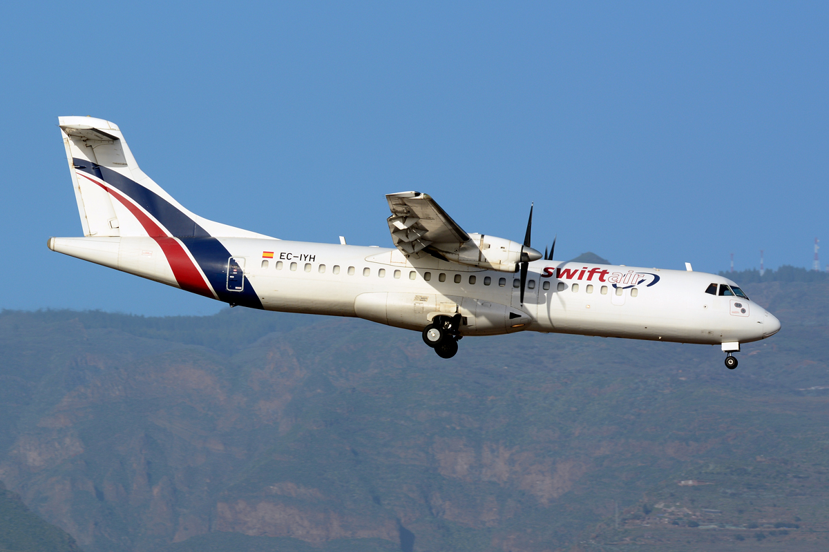 EC-IYH ( 330 ) 1992 ATR-72-202(F)