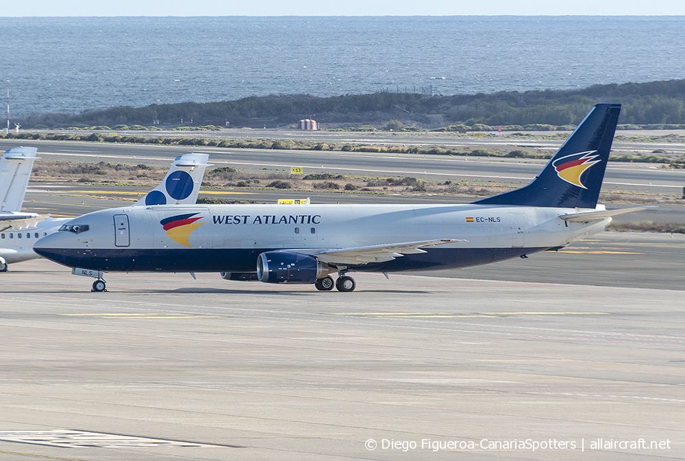 EC-NLS (25856) 1993 Boeing 737-436(SF)