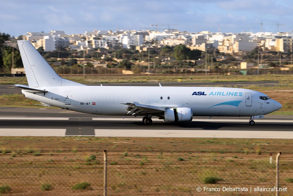 OE-IAY (25110) 1994 Boeing 737-4Q8(SF)
