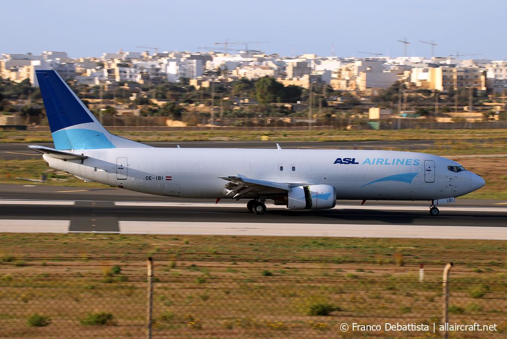 OE-IBI (28892) 1998 Boeing 737-490(SF)