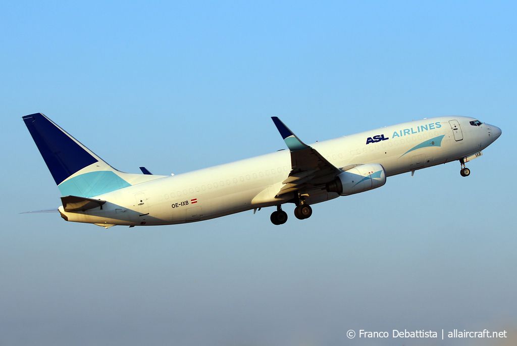 OE-IXB (33546) 2003 Boeing 737-8AS(BCF)(WL)