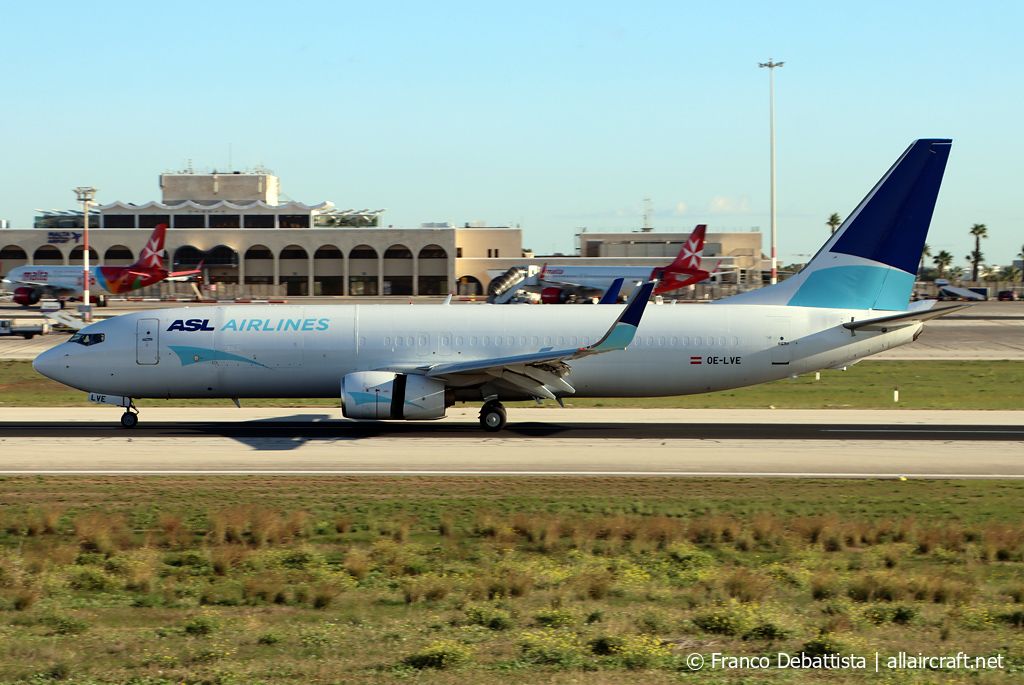 OE-LVE (34797) 2006 Boeing 737-85R(BCF)(WL)